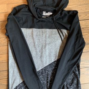 T shirt weight hoodie
